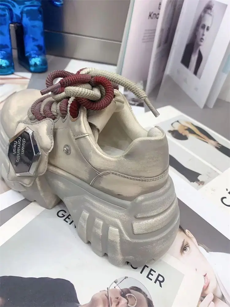 Damskie buty typu \